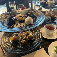 ポム・ダダン - 