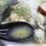 自家製麺 ら～めん かり屋 - 牡蠣ペースト