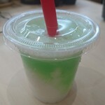 はま寿司 - ミルクメロンソーダフラッペ