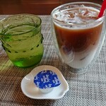 贅沢なアイスカフェラテ　600円　ランチ御注文で△100円
