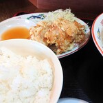 らーめん 紫龍 - 2021年10月　唐揚げとライス