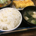 わ楽 - ご飯は大、お味噌汁