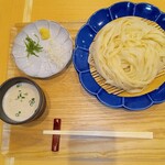 うさぎ屋udon - ごまだれうどん３玉