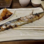 やへい - 秋刀魚の塩焼き！（久しぶりなので舞い上がってしまい一口食べてしまいました）