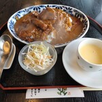 菜の花  - 豚ロースからあげ香港カレー