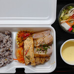 bistro oeuf oeuf - テイクアウトBOX（ローストポーク）