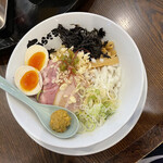 ニボチャチャ!!ラーメン あらき軒 - ししとうの冷やしまぜそば[もりもり] 1230円