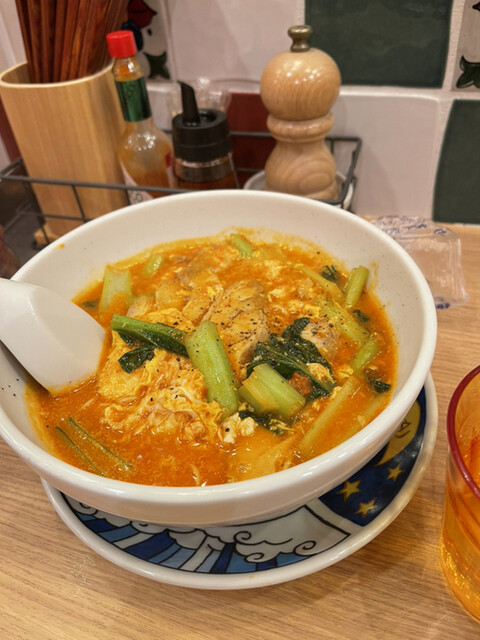 太陽のトマト麺 新宿ワシントンホテル支店 都庁前 ラーメン 食べログ