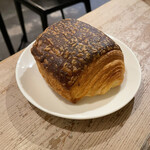 カタネベーカリー - パンオショコラ