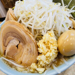 Yamashouken - ガッツリ特製ラーメン＋大盛り＋ニンニク