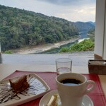 立木音楽堂 - ガトーショコラ&コーヒー　750円税込