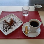 立木音楽堂 - ガトーショコラ&コーヒー　750円税込