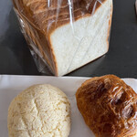 BOULANGERIE LE PONT - 食パン・メロンパン・パンオショコラ