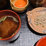 日本料理 柳燕 - 蜆の味噌汁とちりめんじゃこ