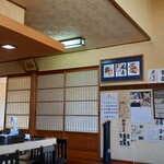 銀鮨 - 店内（力士のサイン色紙あった）