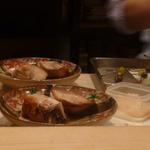 日本料理　百屋 - 鰤の西京焼き、鰤カマ調理中