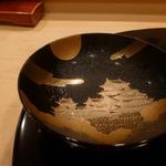 日本料理　百屋 - 拘りの白鷺城の絵柄が