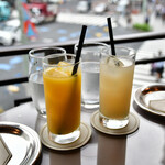 ラデュレ サロン・ド・テ - 【栗尽くし Afternoon Tea ”Marron"＋栗と洋梨のミニパルフェ】オレンジ＆グレープフルーツジュース