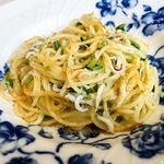 リストランテ アクアパッツァ - シラス、青海苔、カラスミのオイルパスタ