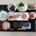 大間温泉海峡保養センター レストラン - 朝のお膳