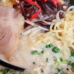 Chuugoku Ramen Sairon - 濃厚さが見えるでしょうか？