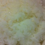 いよ松前食堂 - 相方の大盛り御飯、釜炊きで美味しい