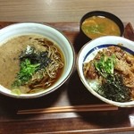 道の駅　瀬戸しなの - 瀬戸豚丼とじねんじょそば♪( ´▽｀) 瀬戸豚丼は豚汁つき♬ あったかうまーいー