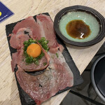 Tachigui Sakaba Kinjishi - 和牛炙りすき焼き♪