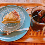 CAFE icoi - 安納芋モンブランタルトとアイスコーヒー