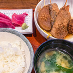 季節料理と静岡おでん しんば - 静岡おでん五種盛と生マグロ刺身セット 1,000円