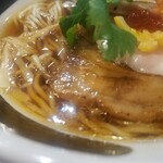 麺処 しろくろ - 煮干醤油そば　880円