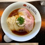 入鹿TOKYO 六本木 - 醤油らぁ麺 920円