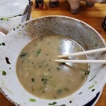 ラーメン専門 明日香 - やっと完食ฅ^•ﻌ•^ฅ　途中、３度程リバースしかけましたん(´(ｪ)｀）