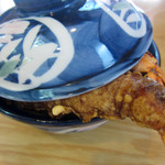 天藤 - 天丼　えびがはみ出る