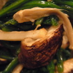 新ばし 星野 - ホウレン草とマツタケの和え物ゆず醤油で（9月）