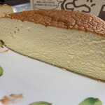 りくろーおじさんの店 エキマルシェ新大阪店 - 半分こ♪