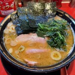 ラーメン 厚木家 - 中盛820円