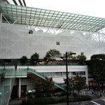 トライアングルカフェ - 玉川高島屋:写真の中央に