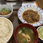 すき家 - 料理写真:結構ご飯ある‼️