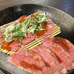 黒毛和牛焼肉 白か黒 - 