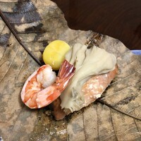 料亭 香梅咲 - サーモンの朴葉焼き