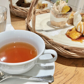 アフタヌーンティー ティールーム_1