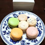 マカロンアラミーナ - ブラッドオレンジ、チョコミント、シナモンチョコレート、ジャスミンティー、ローズ、ココナッツ✨各220円✨