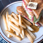 J.S. BURGERS CAFE 新宿店 - 