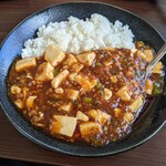 CASTLE CHINESE DINING - 麻婆豆腐丼（単品880円、セット1200円）