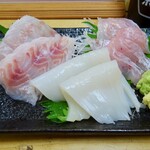 Takotoikanoden - いか刺しと地魚の３点盛り