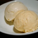 ROJIURA Café - アイスクリームのあっぷ。バニラとマスカルポーネ。