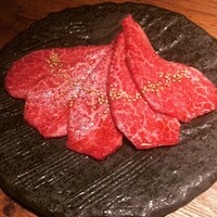 和牛とタン 焼肉 とみ 新橋本店 - 大富豪ヒレ