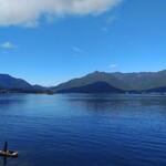 ムースヒルズバーガー - 河口湖大橋北端より