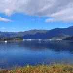 ムースヒルズバーガー - 河口湖第６桟橋から河口湖大橋を望む